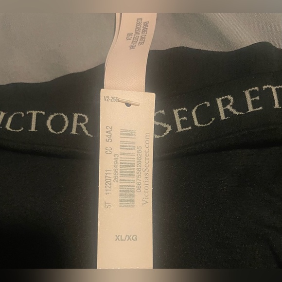 Victoria’s Secret Thong - Picture 2 of 2